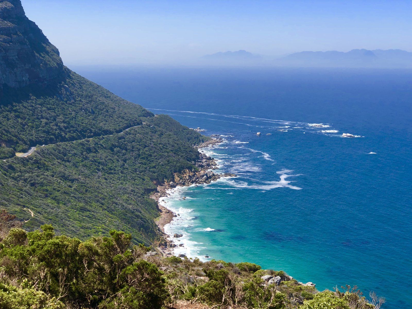 The rugged coastline of Chapman's Peak Drive