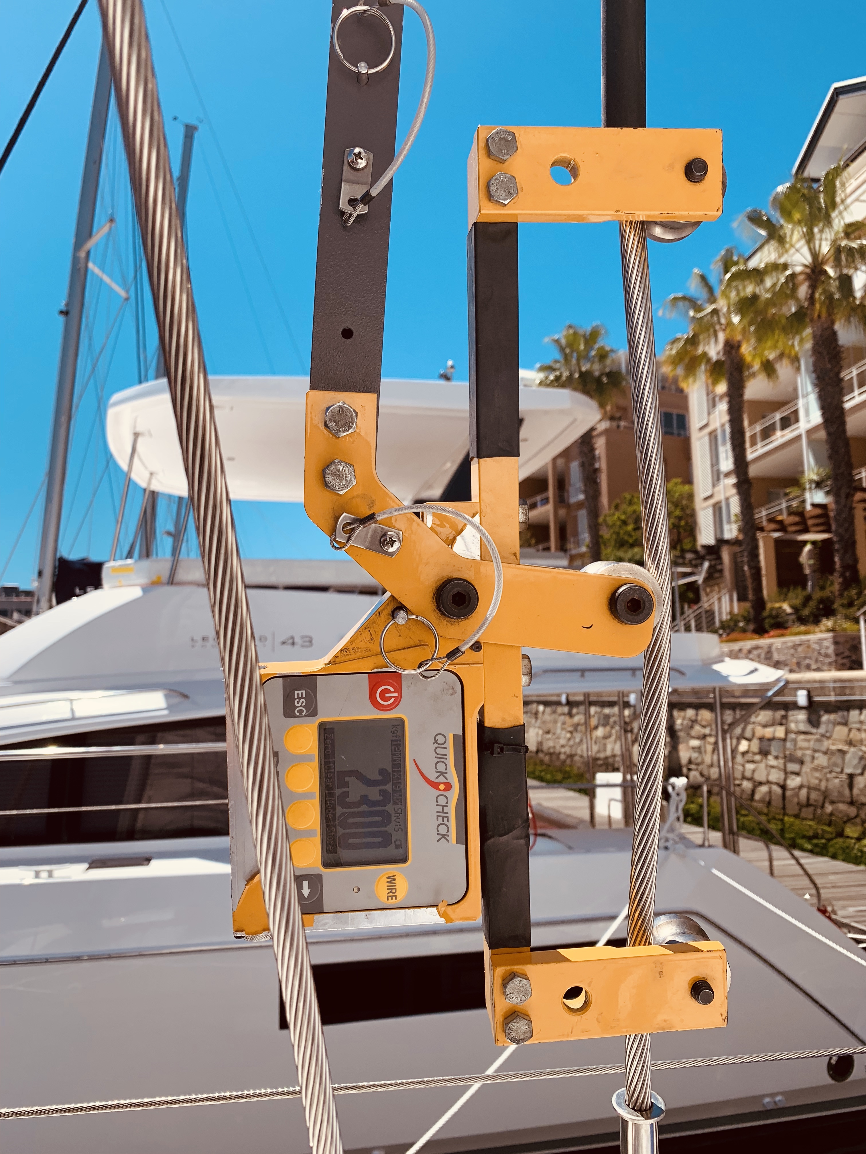Oroboro standing rigging retensioning