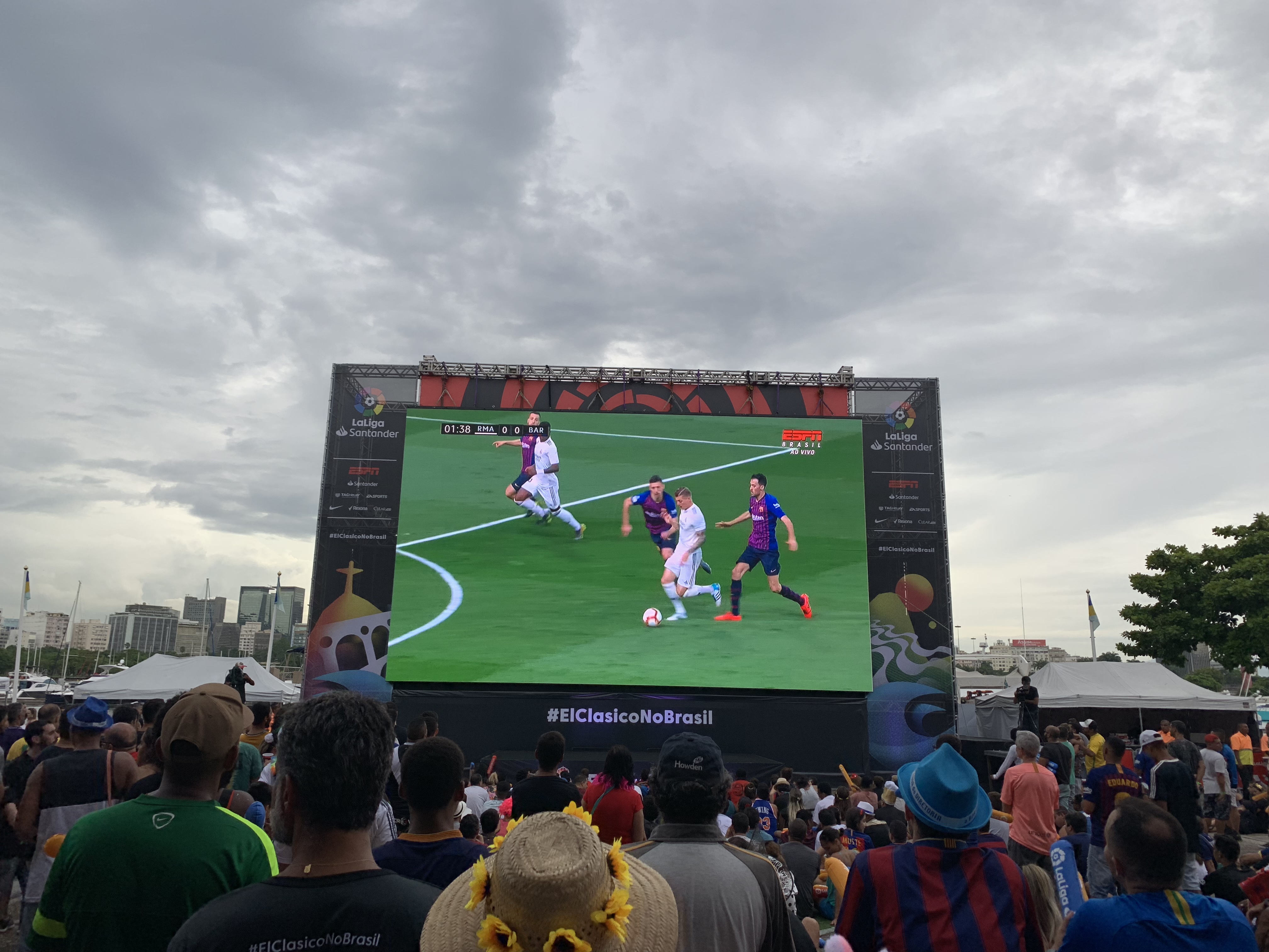 Watching Barcelona Vs Real Madrid in Brazil