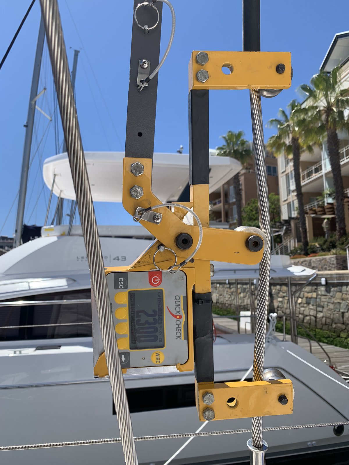 Checking the shroud tension with a QuickCheck rig tension gauge