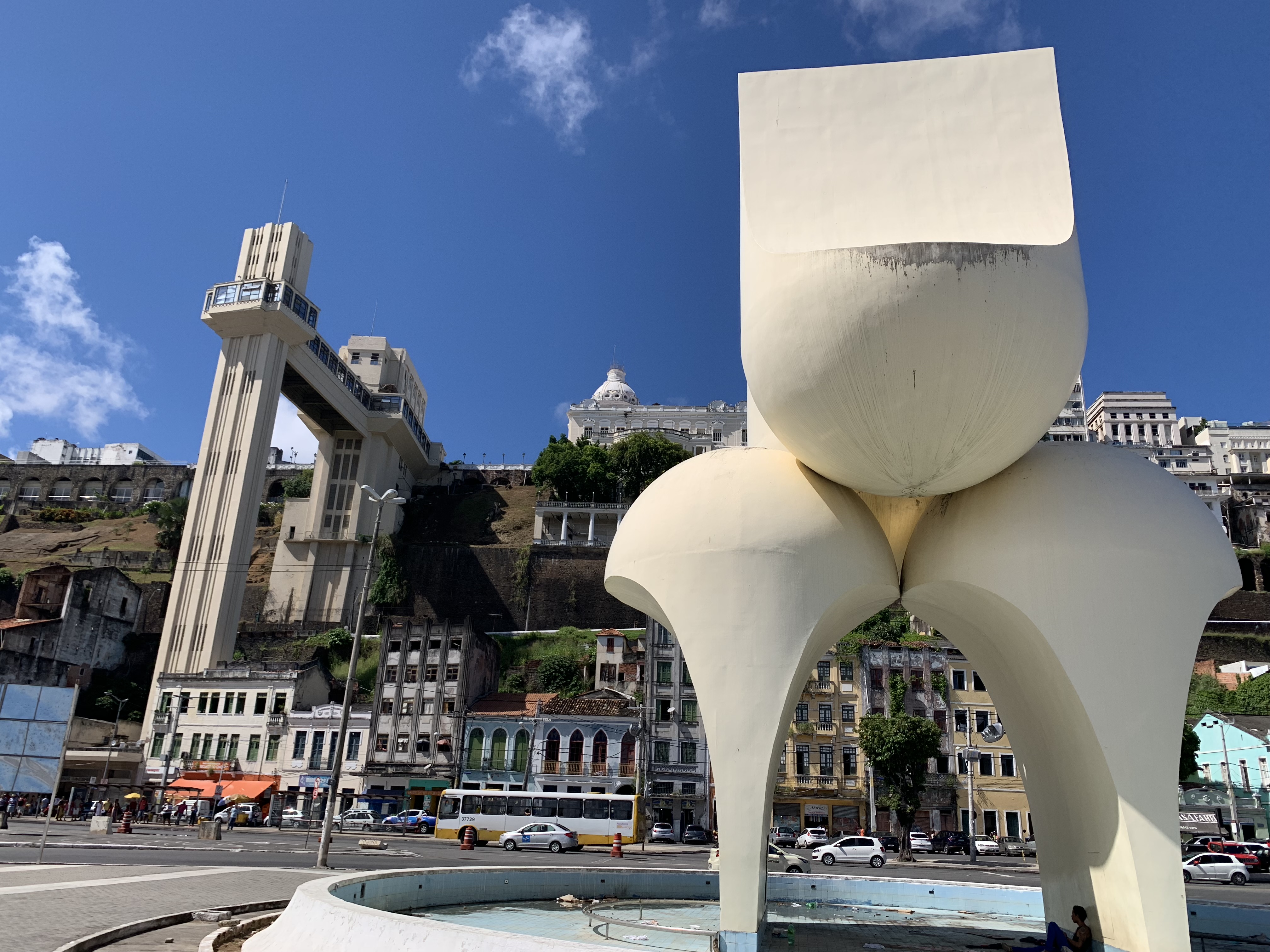 The Lacerda Elevator from Comércio with an abstract sculpture