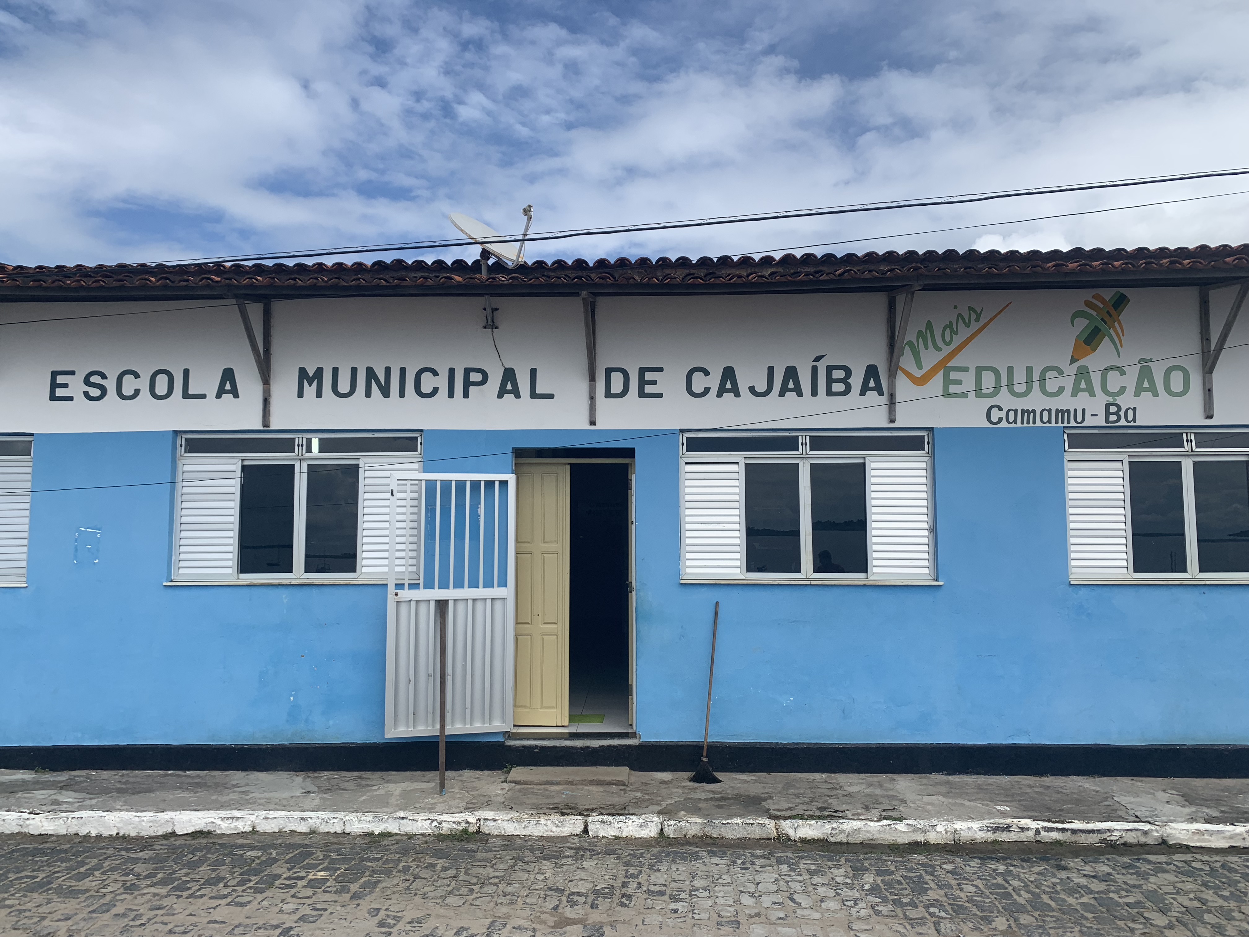 Cajaiba, elementary school